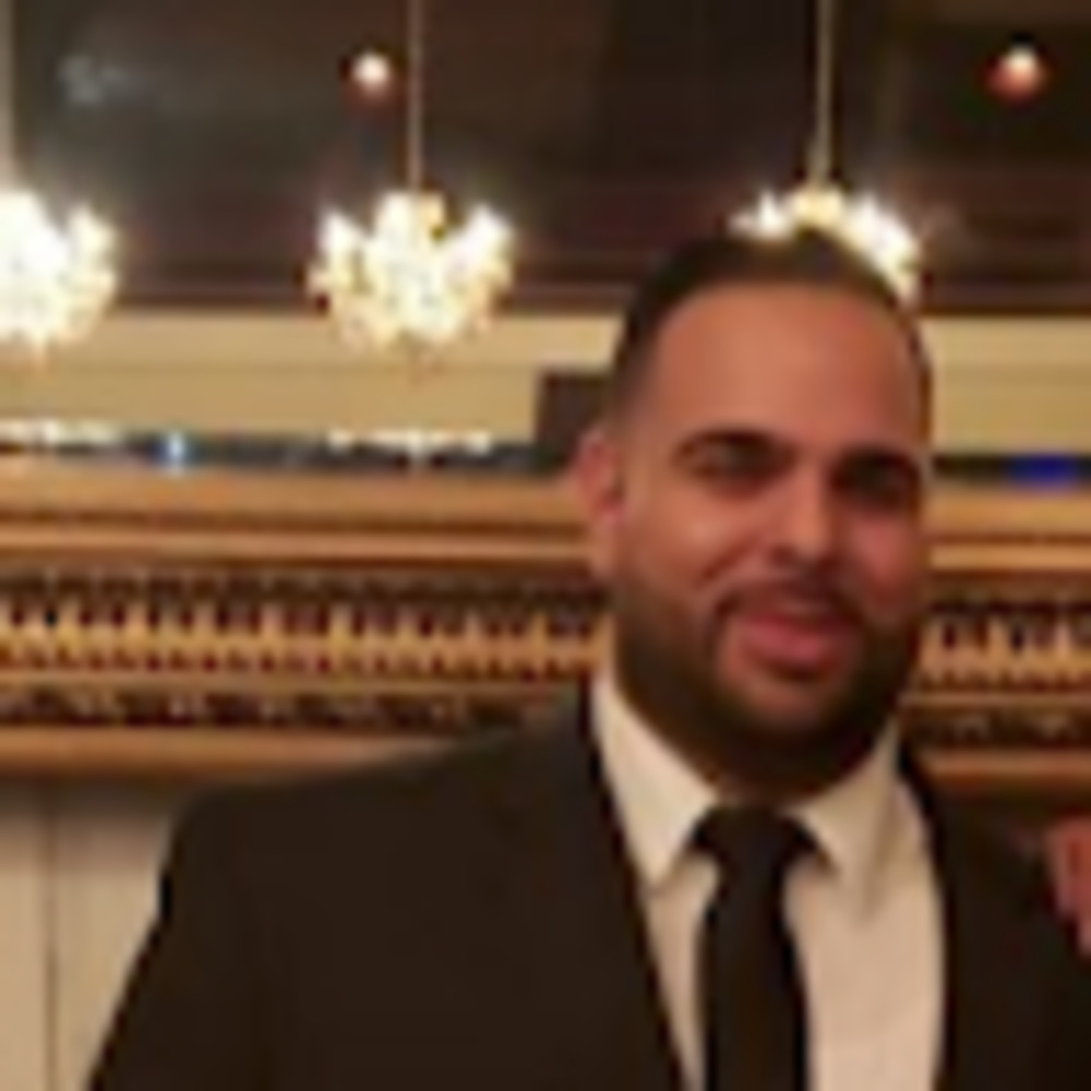 Meet your Posher, Christian